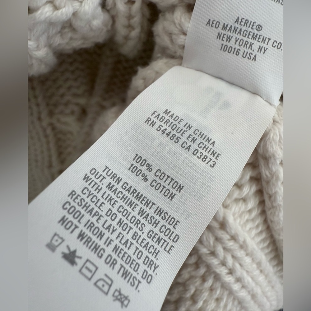 Aerie Cropped Cable V-Neck Sweater - Picture 7 of 7